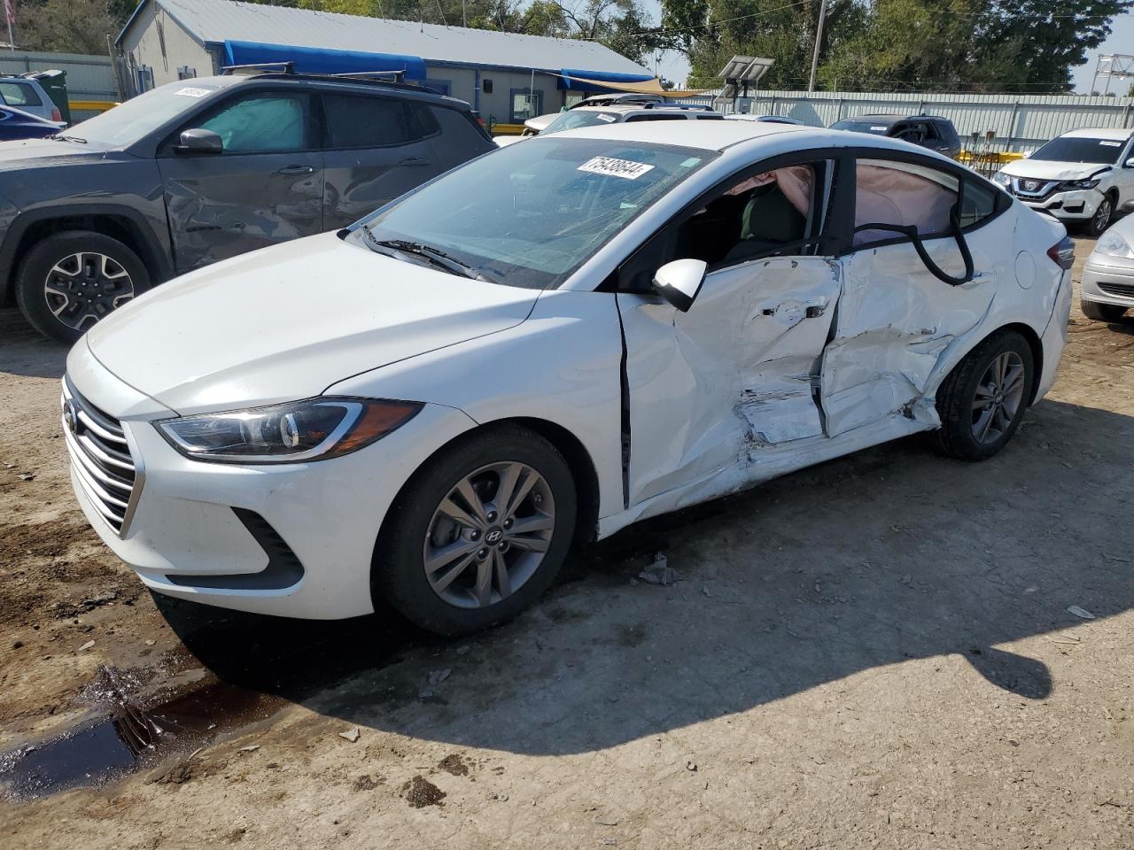 2017 HYUNDAI ELANTRA SE