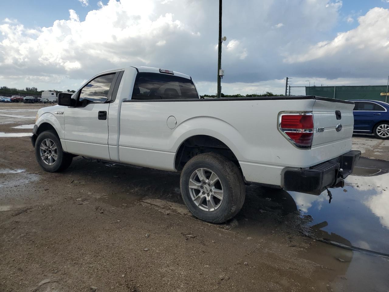 2010 FORD F150 - Image 2