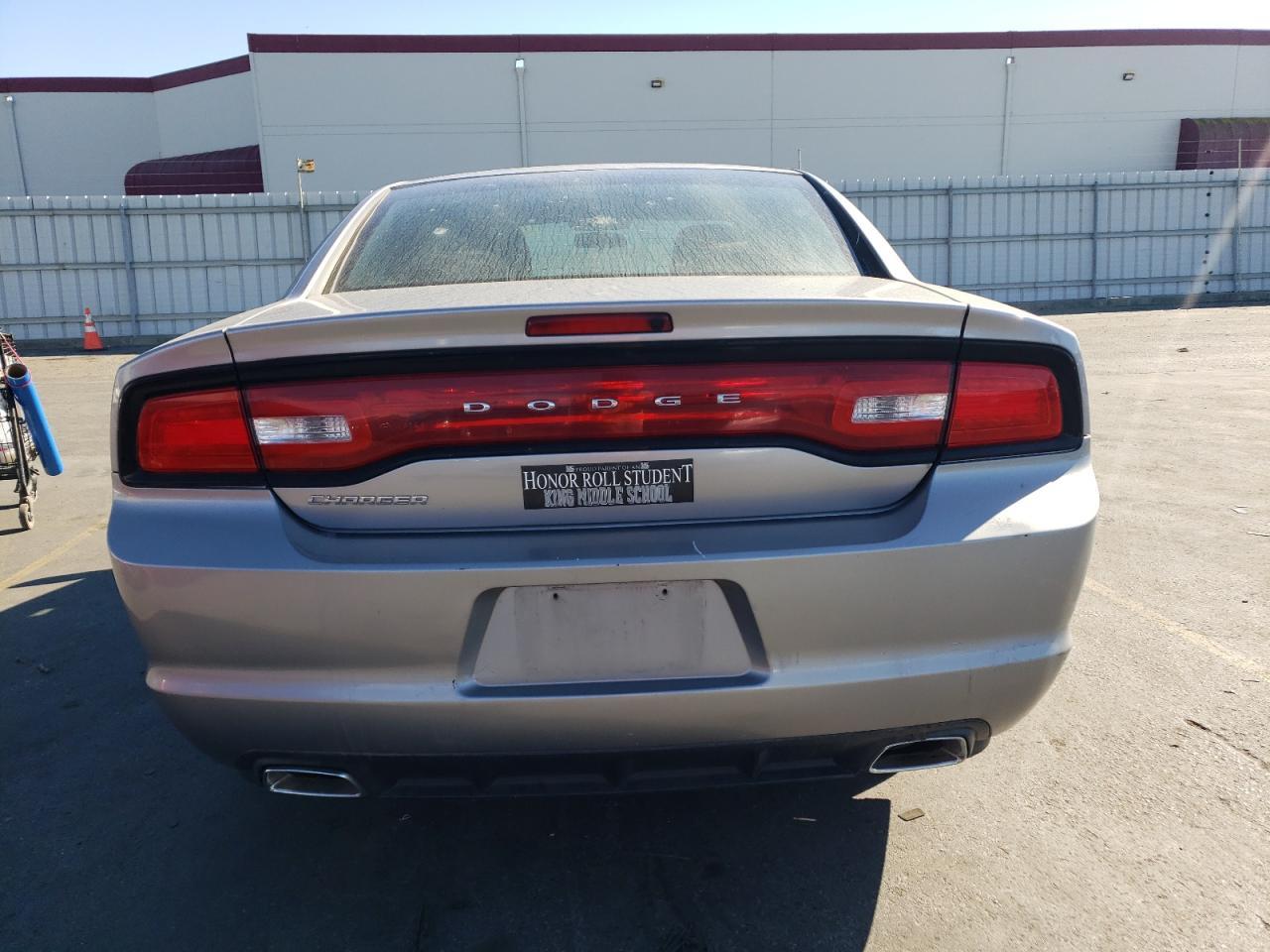 2014 DODGE CHARGER SE - Image 6