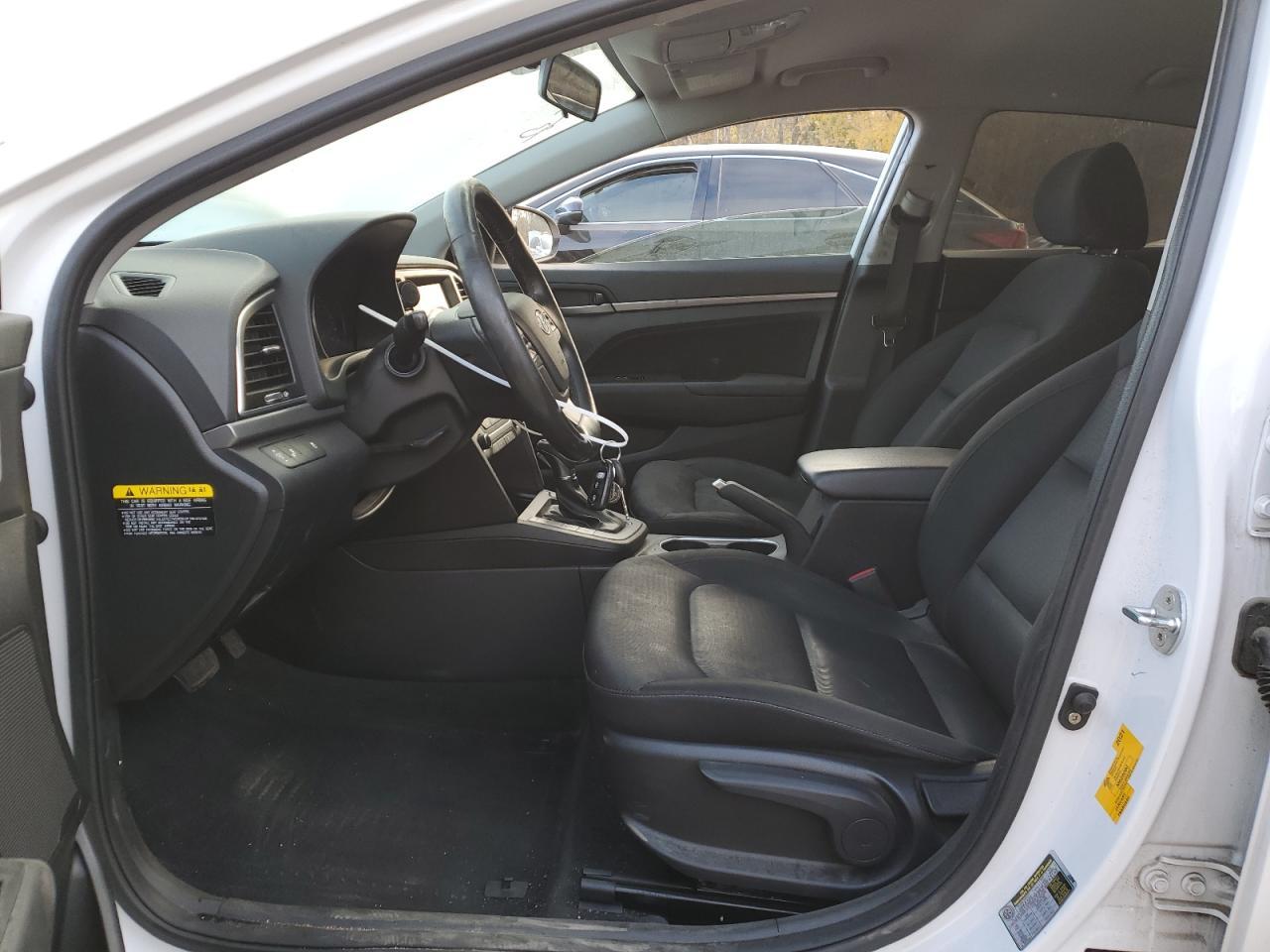 2018 HYUNDAI ELANTRA SE - Фото 7