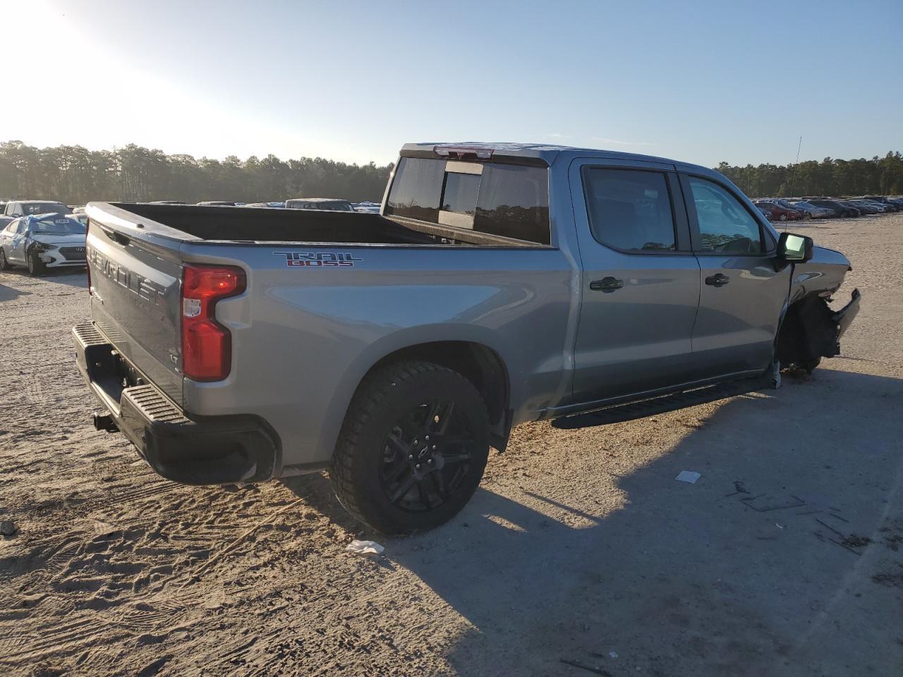 2024 CHEVROLET SILVERADO - Image 3