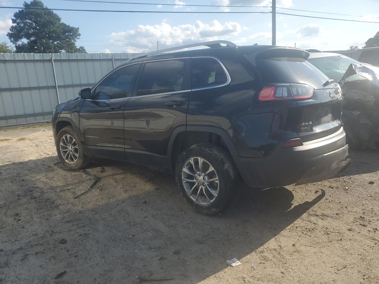 2019 JEEP CHEROKEE L - Image 2
