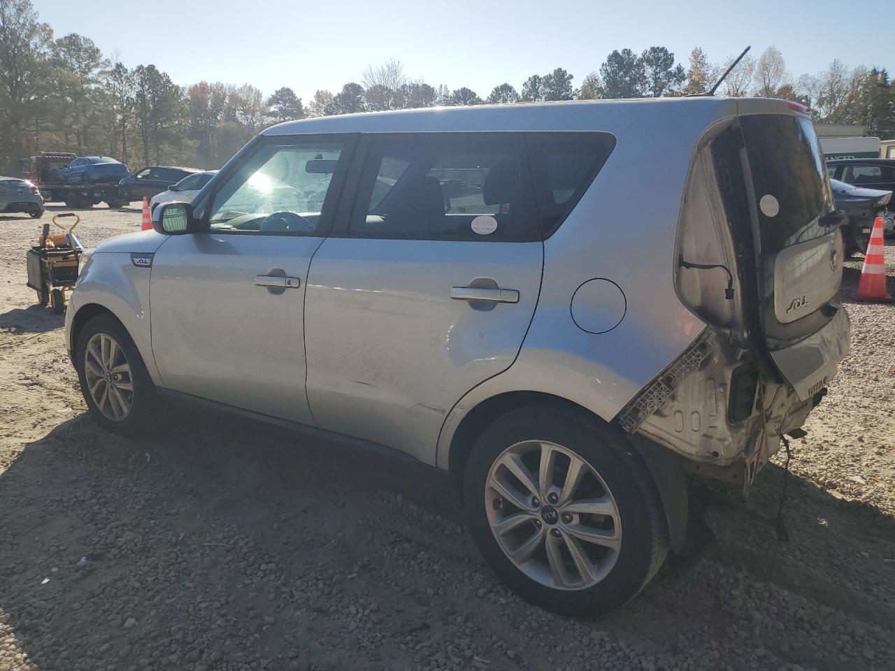 2017 KIA SOUL + - Фото 2