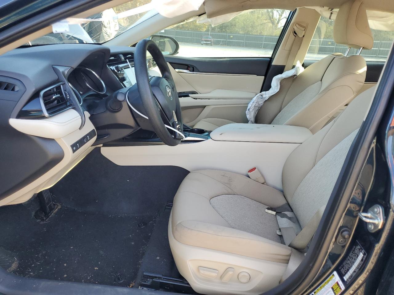 2020 TOYOTA CAMRY LE - Фото 7