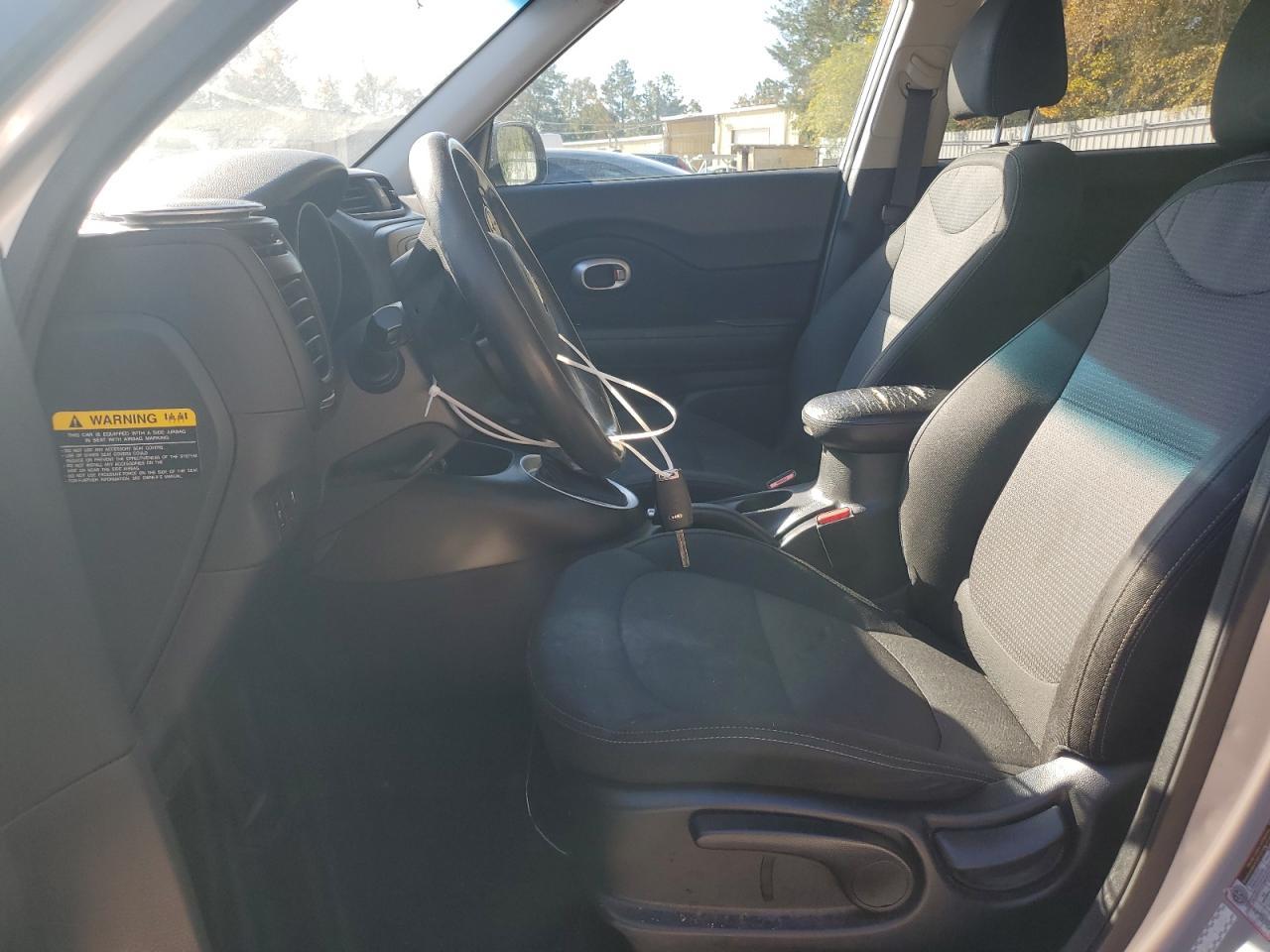 2017 KIA SOUL + - Фото 7
