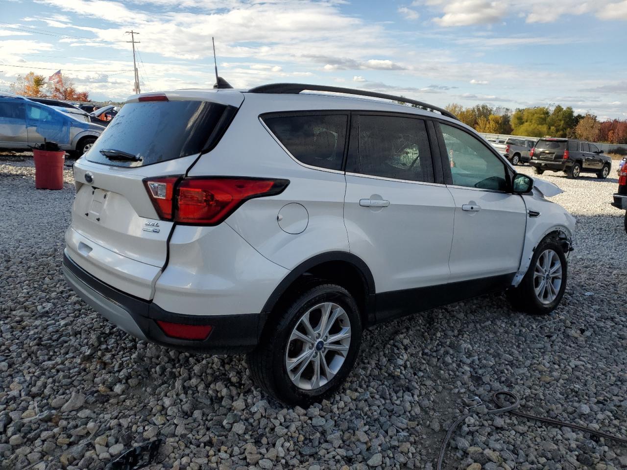 2019 FORD ESCAPE SEL - Image 3