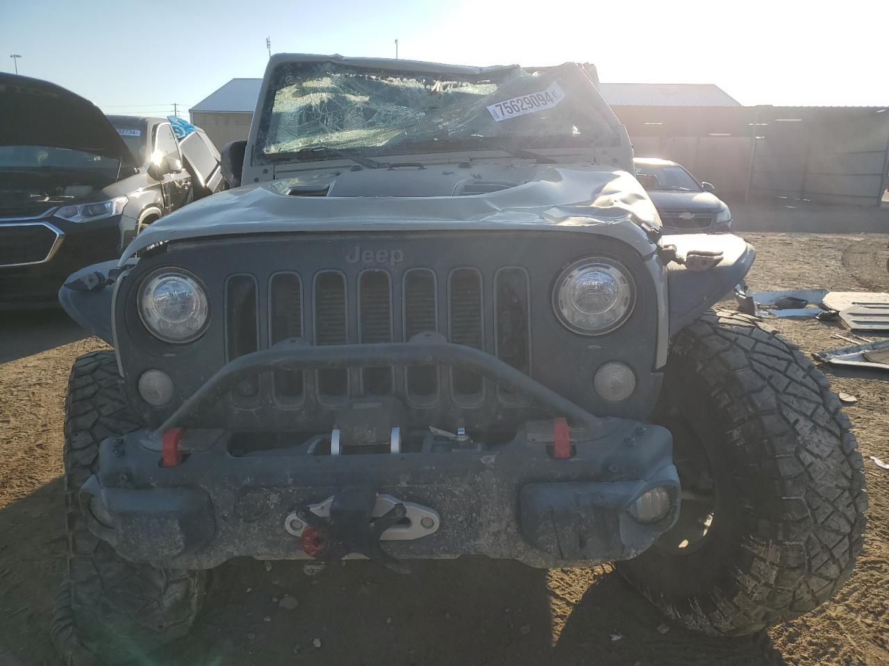 2017 JEEP WRANGLER U - Фото 5
