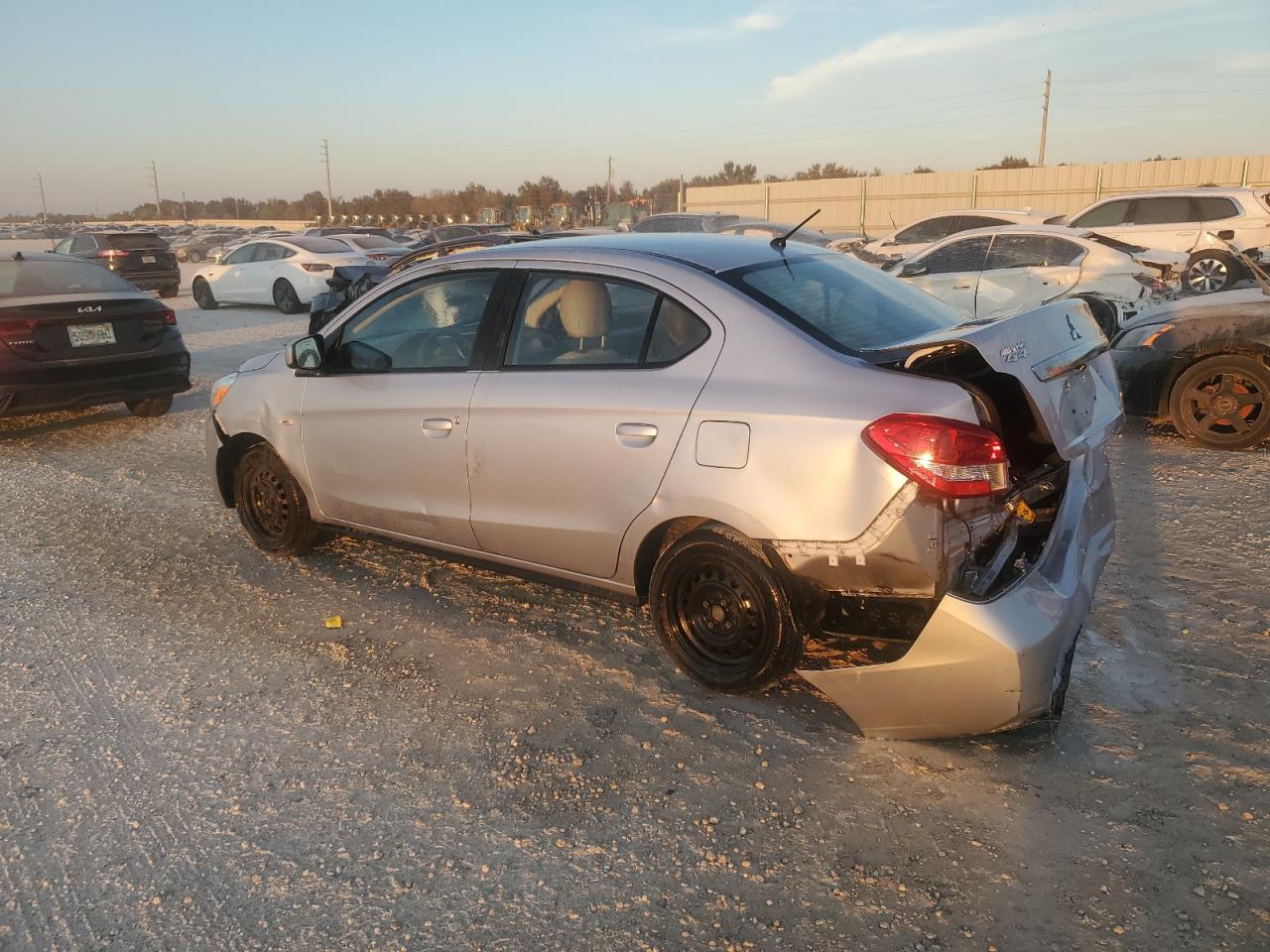 2020 MITSUBISHI MIRAGE G4 - Фото 2
