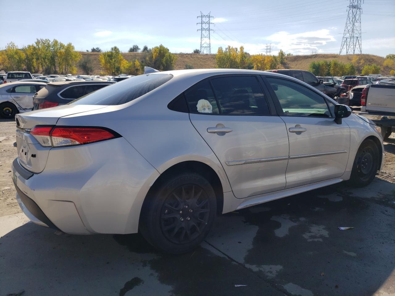 2020 TOYOTA COROLLA LE - Image 3