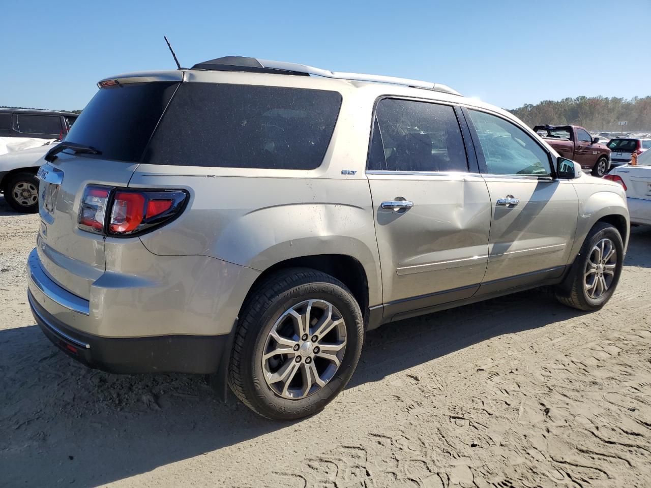 2016 GMC ACADIA SLT - Image 3