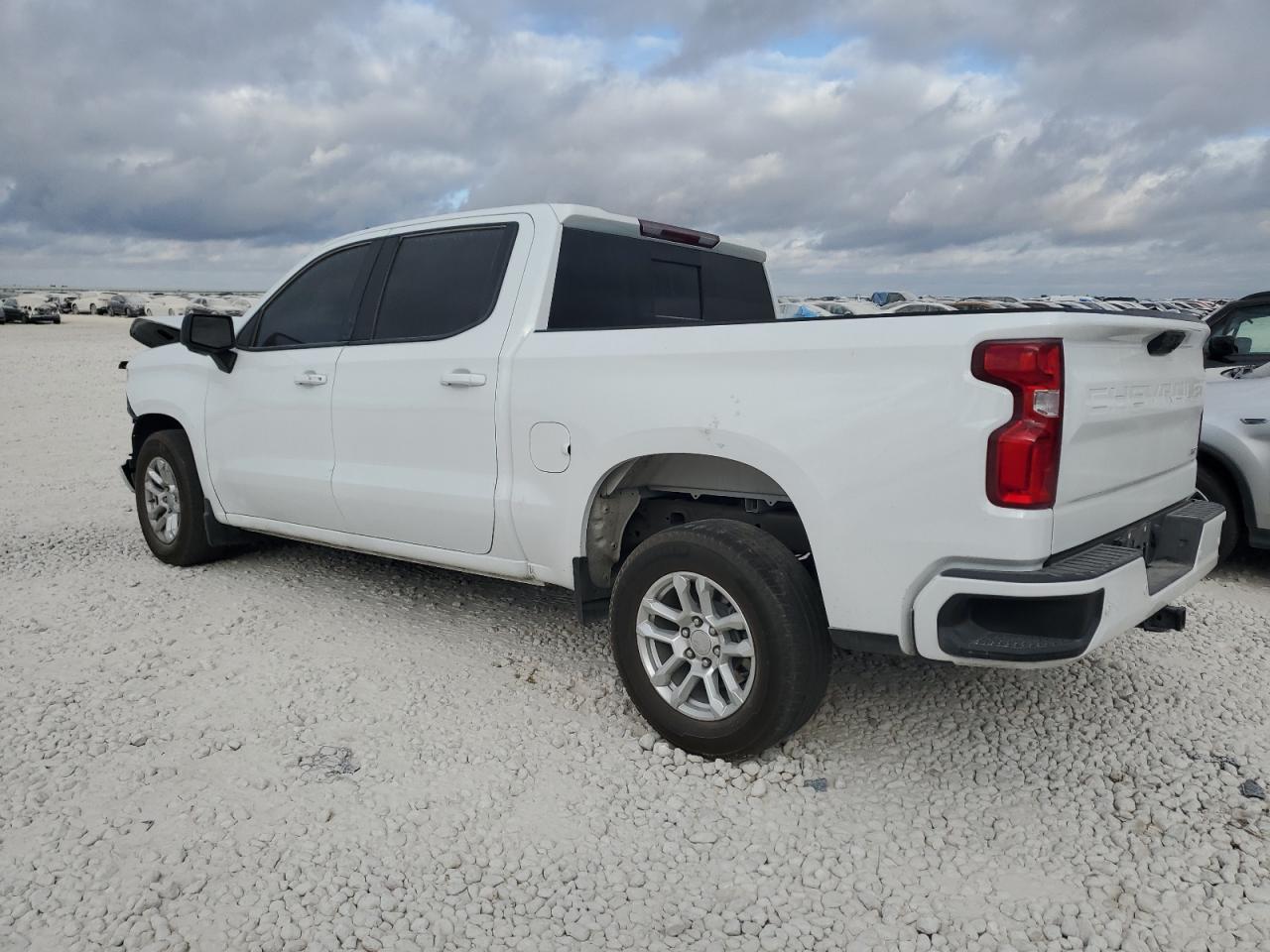 2023 CHEVROLET SILVERADO - Image 2