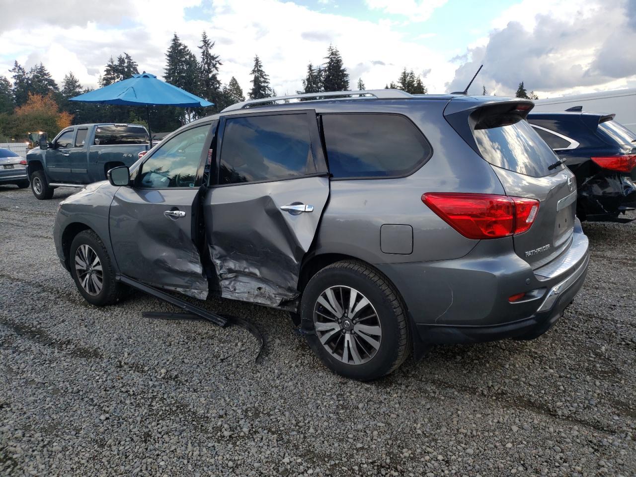 2017 NISSAN PATHFINDER - Фото 2