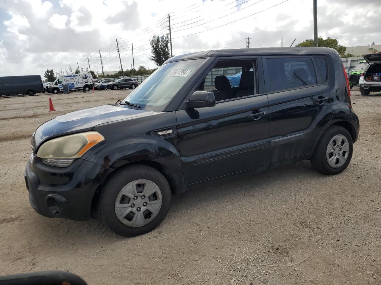 2013 KIA SOUL