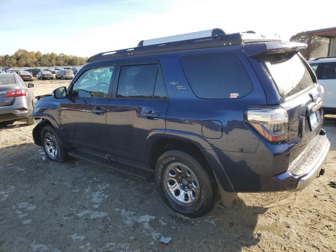 2020 TOYOTA 4RUNNER SR - Фото 2