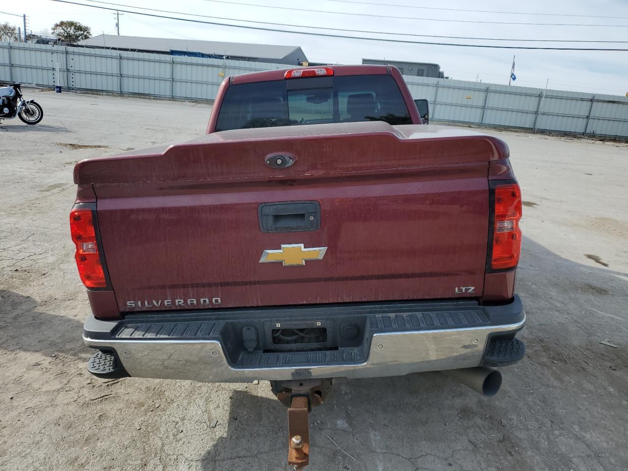 2015 CHEVROLET SILVERADO - Image 6