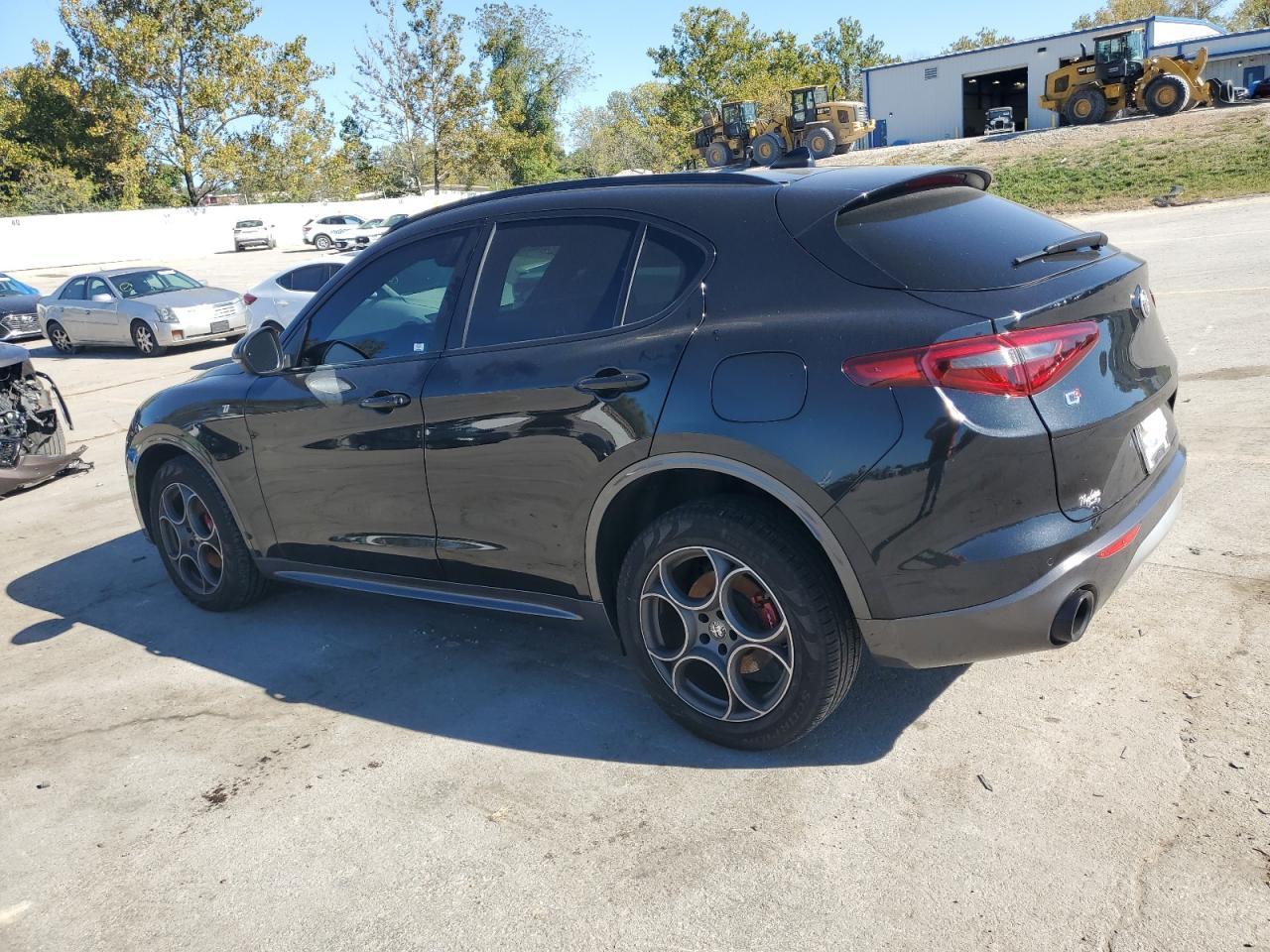 2022 ALFA ROMEO STELVIO TI - Image 2