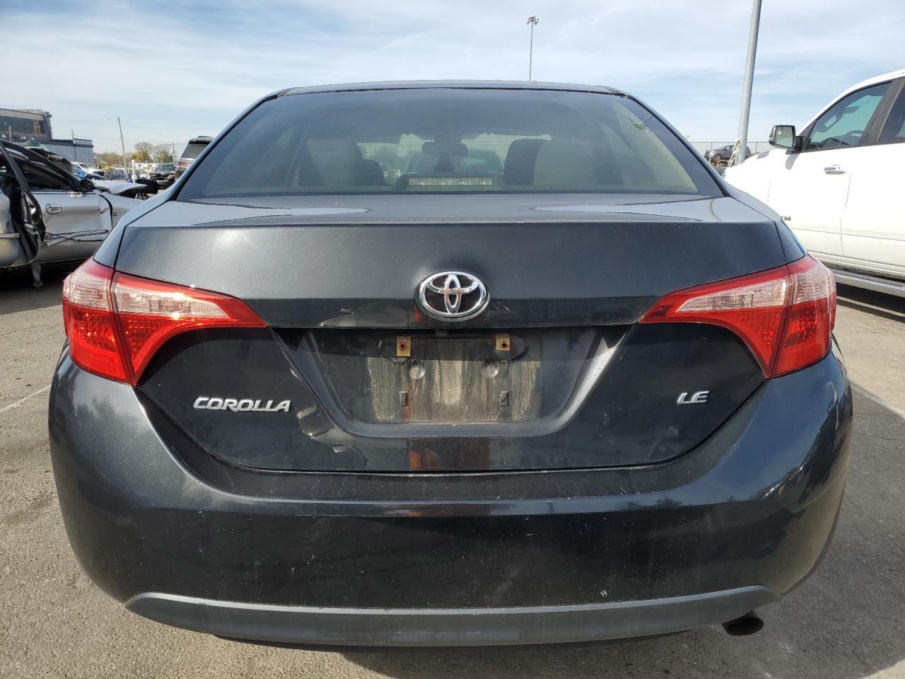 2018 TOYOTA COROLLA L - Image 6