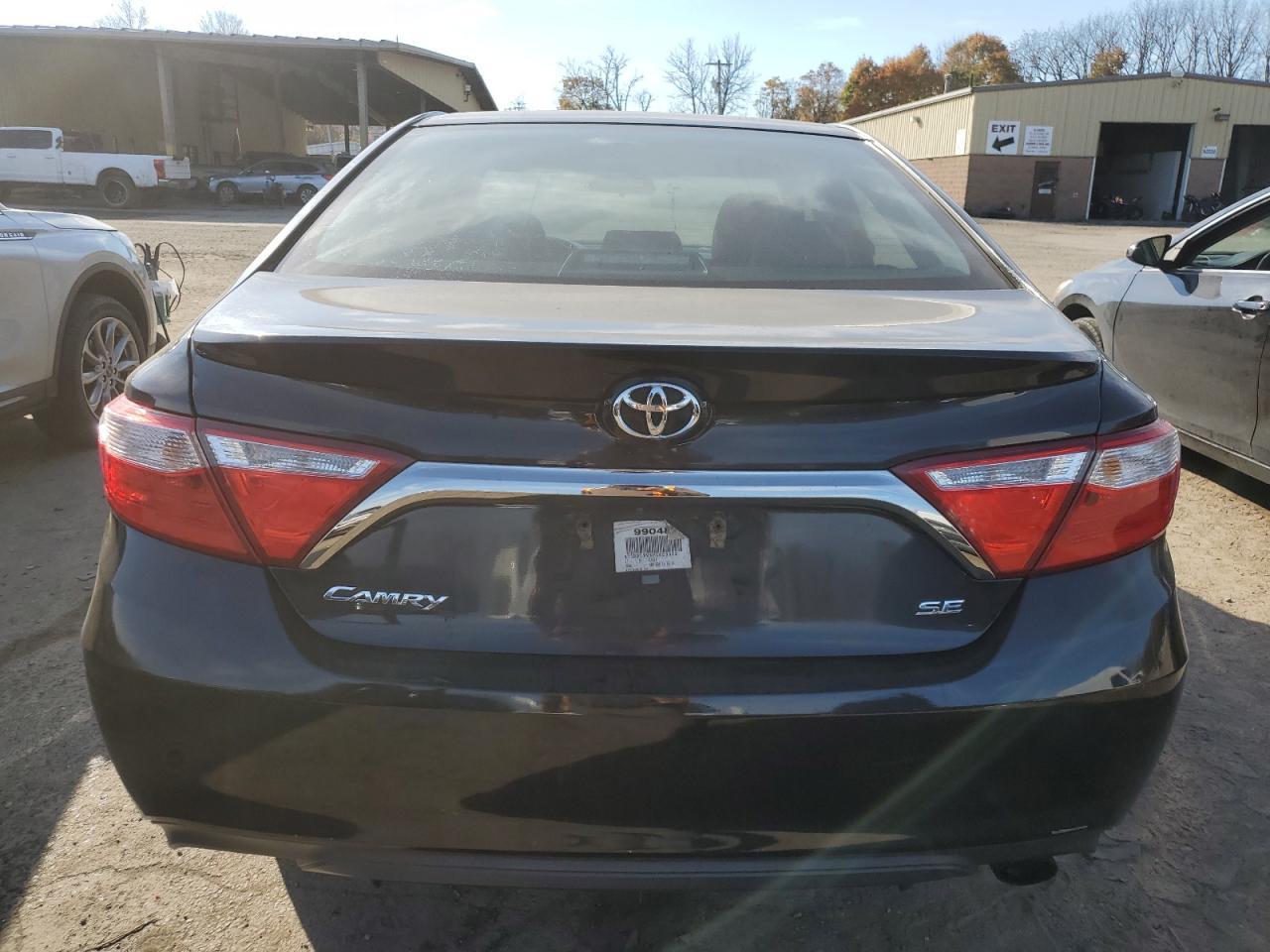 2017 TOYOTA CAMRY LE - Image 6