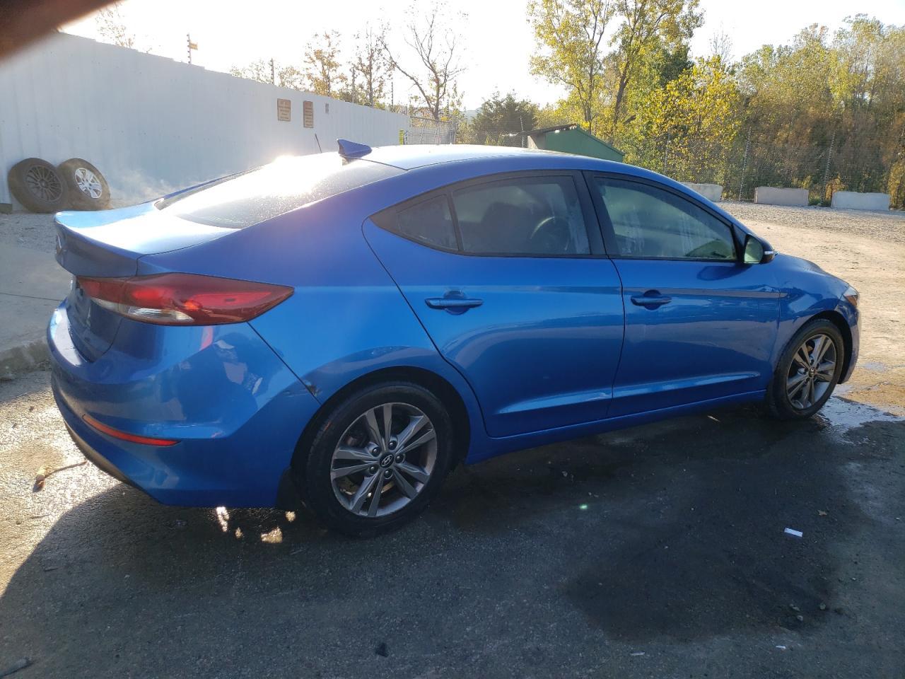 2018 HYUNDAI ELANTRA SE - Image 3