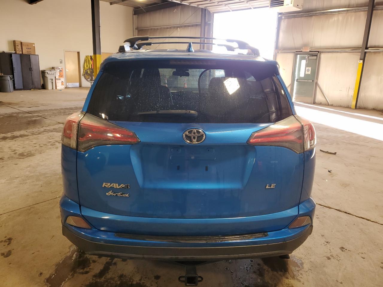 2018 TOYOTA RAV4 LE - Image 6