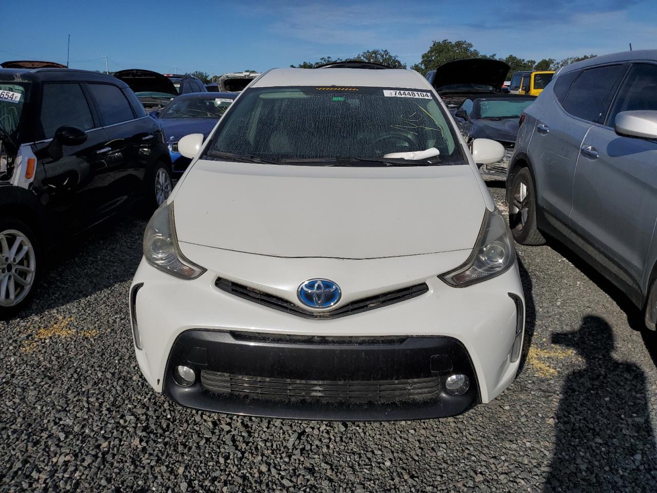2015 TOYOTA PRIUS V - Фото 5