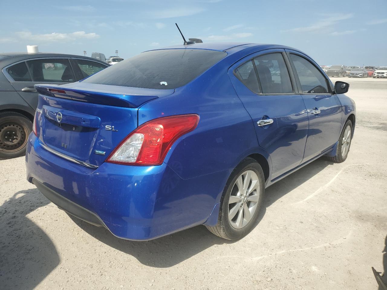 2016 NISSAN VERSA S - Image 3