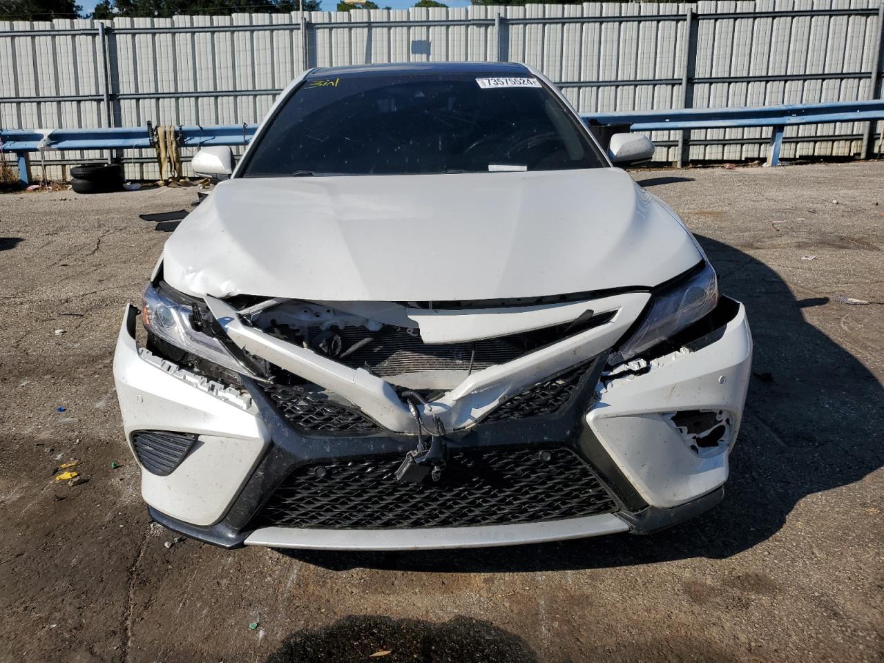 2018 TOYOTA CAMRY XSE - Фото 5