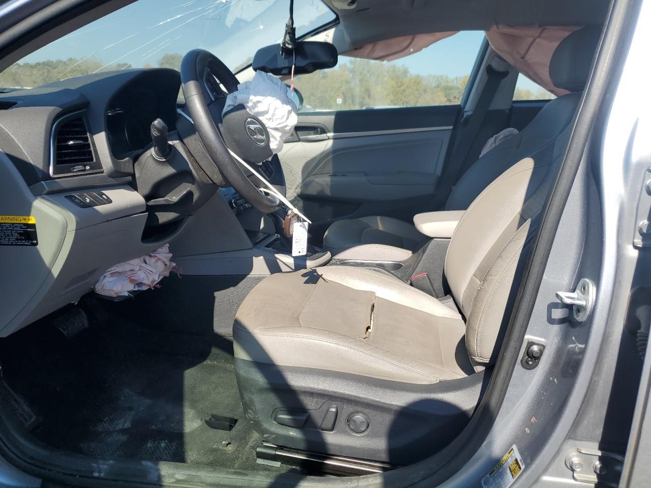 2017 HYUNDAI ELANTRA SE - Фото 7