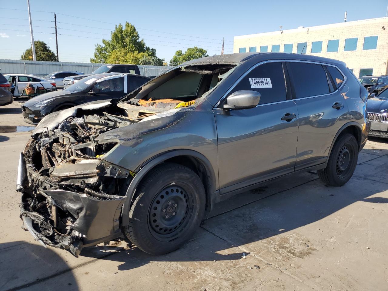 2016 NISSAN ROGUE S
