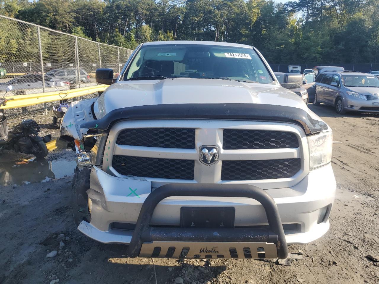 2015 RAM 1500 ST - Image 5