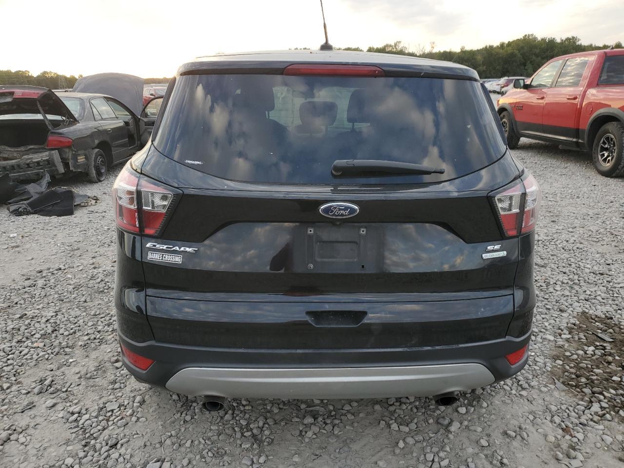 2017 FORD ESCAPE SE - Фото 6