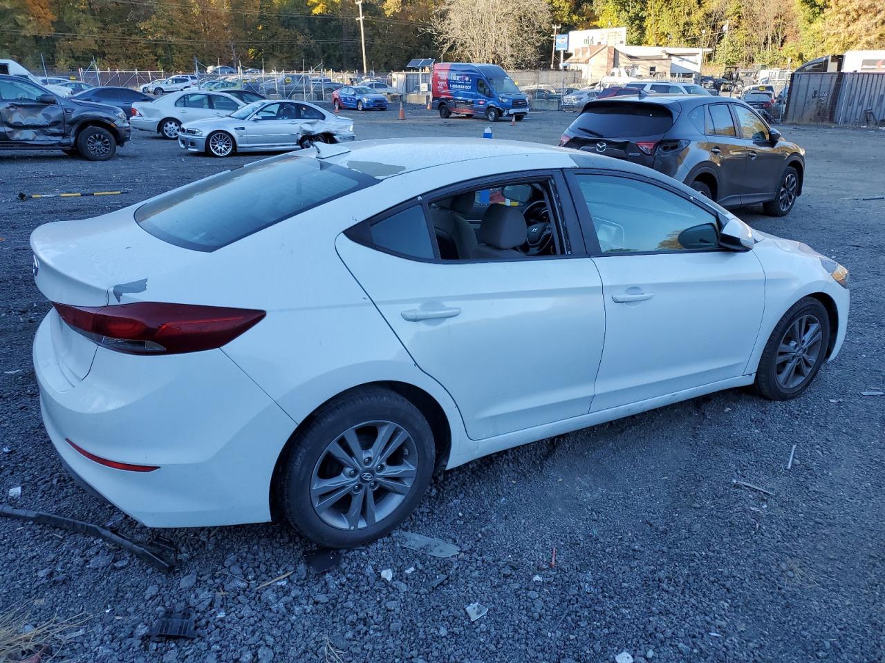 2017 HYUNDAI ELANTRA SE - Фото 3