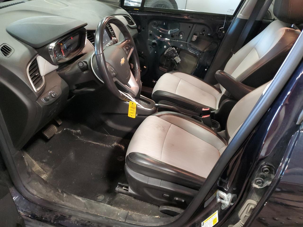 2021 CHEVROLET TRAX 1LT - Image 7