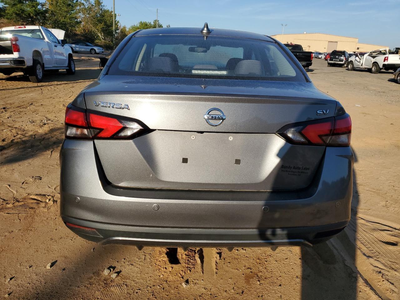 2021 NISSAN VERSA SV - Фото 6