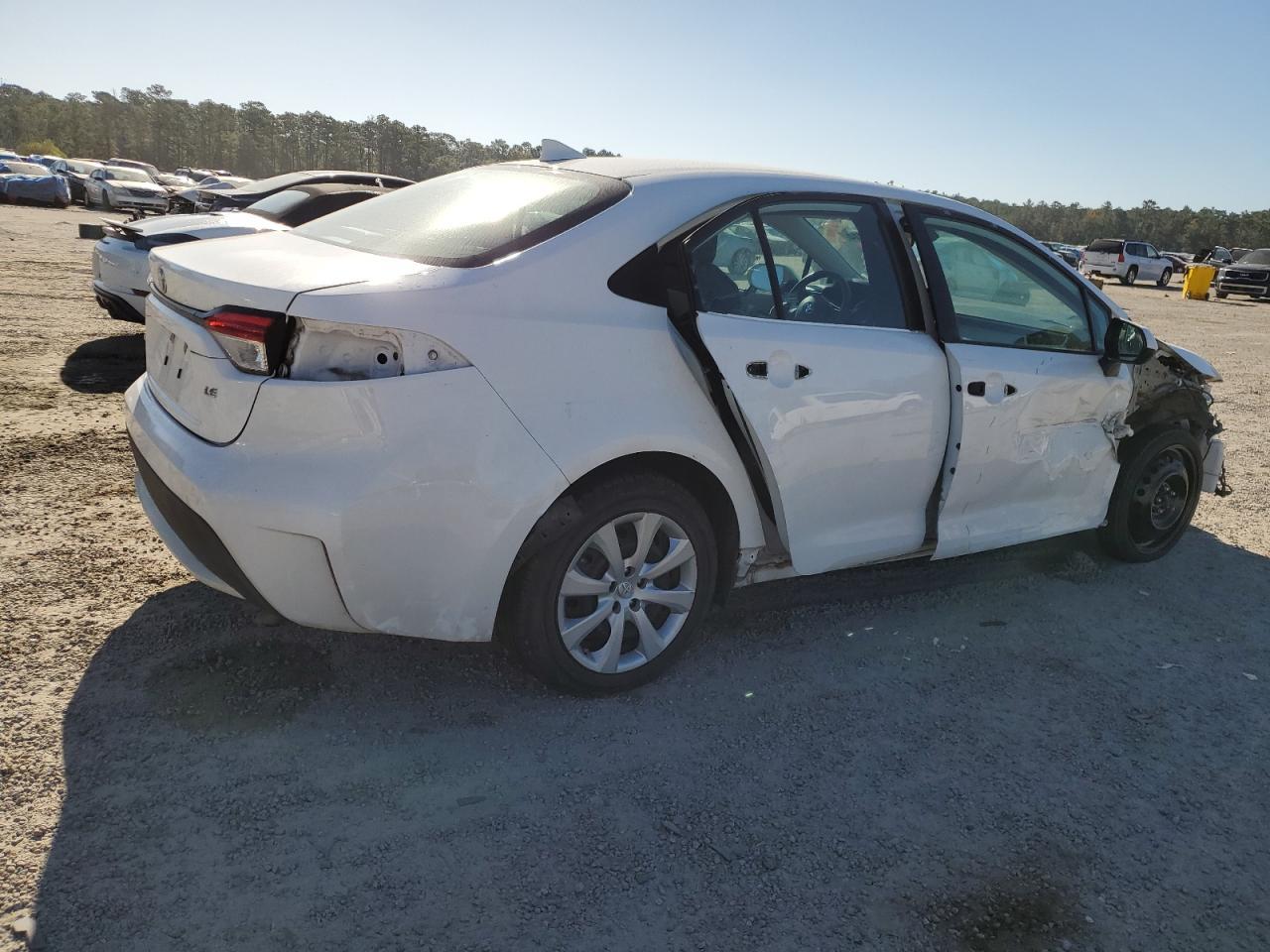 2021 TOYOTA COROLLA LE - Image 3