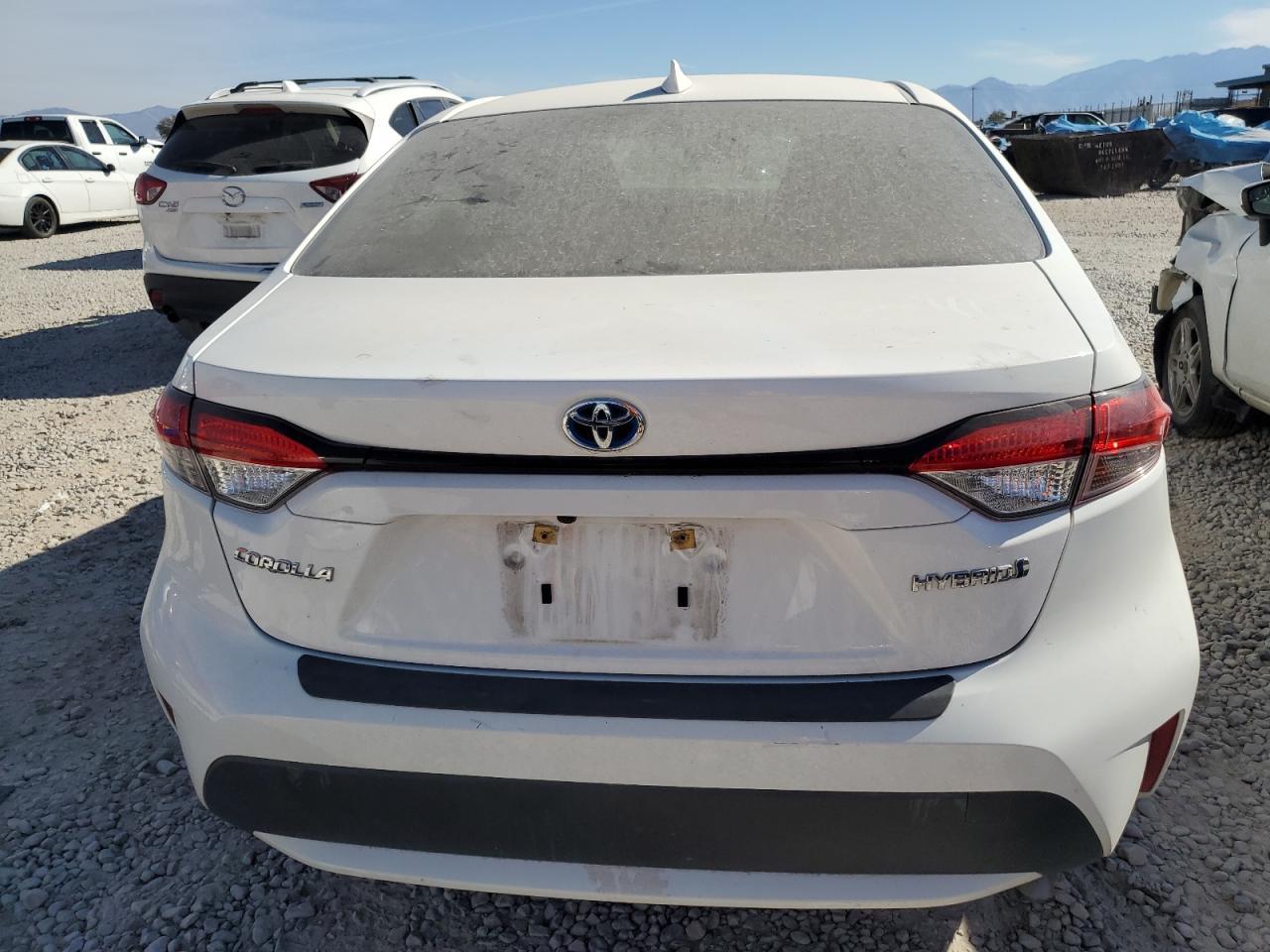 2021 TOYOTA COROLLA LE - Фото 6