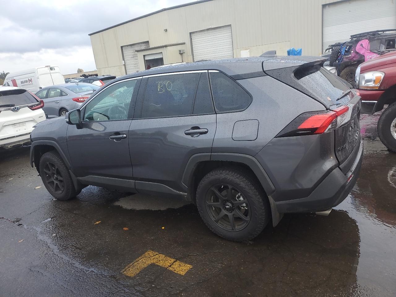 2023 TOYOTA RAV4 LE - Image 2