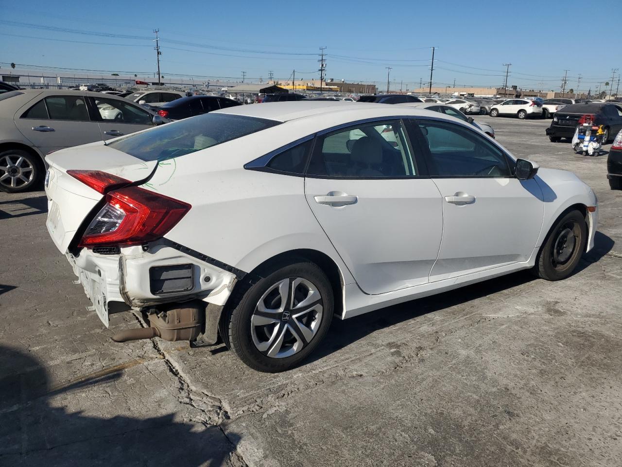 2017 HONDA CIVIC LX - Фото 3