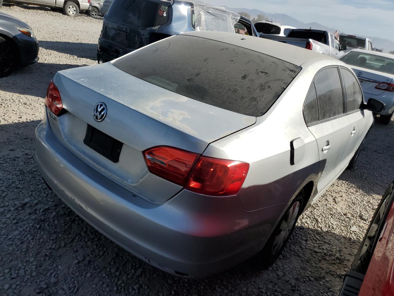 2013 VOLKSWAGEN JETTA BASE - Фото 3