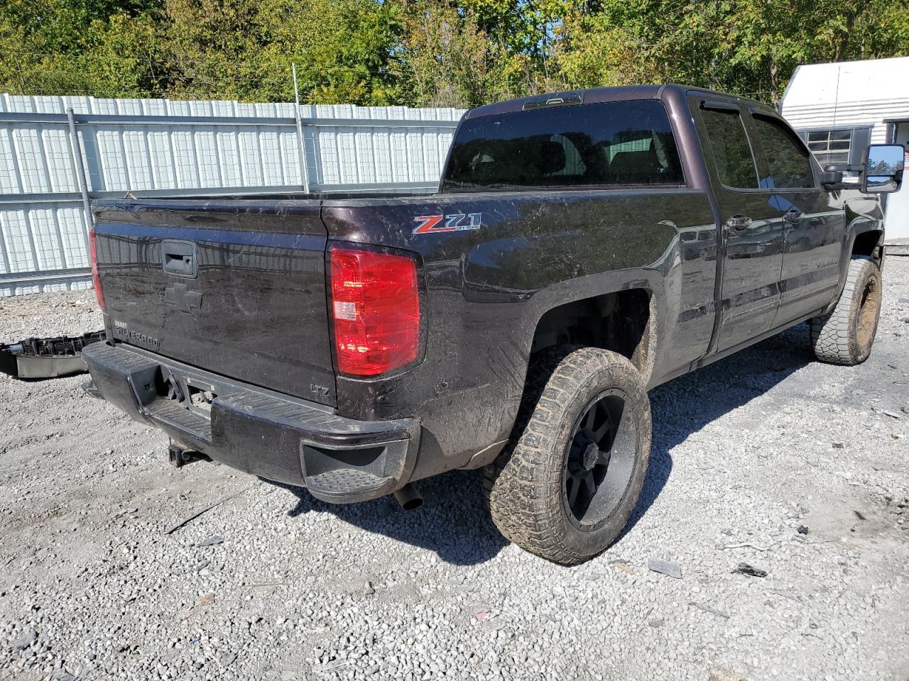 2016 CHEVROLET SILVERADO - Фото 3