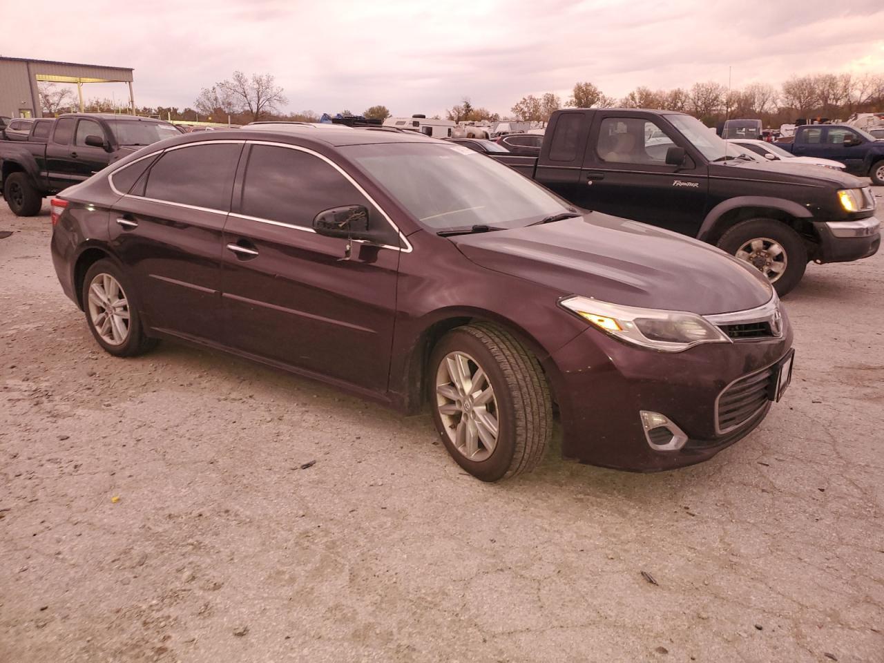 2015 TOYOTA AVALON XLE - Image 4