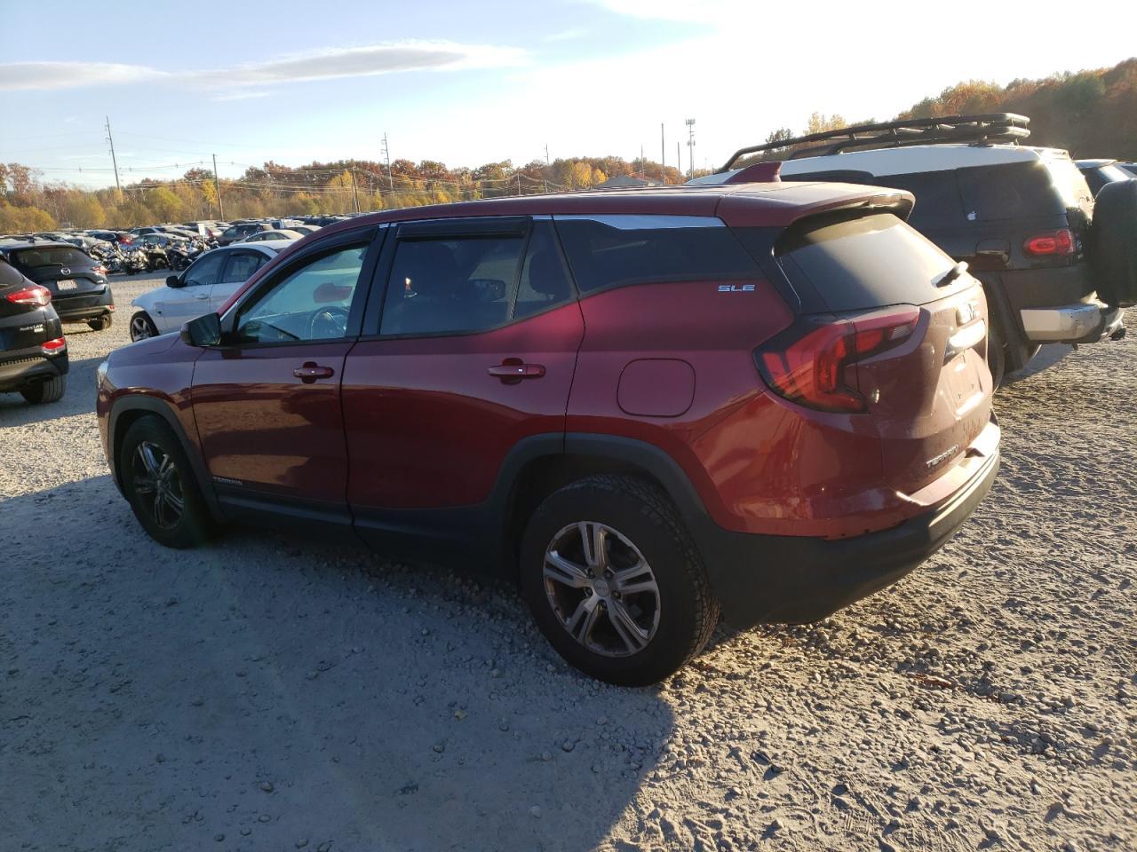 2018 GMC TERRAIN SL - Image 2