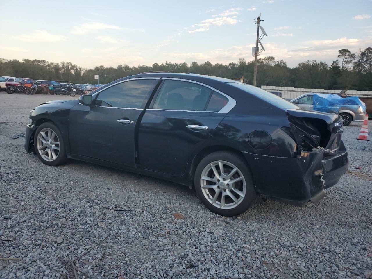 2014 NISSAN MAXIMA S - Image 2
