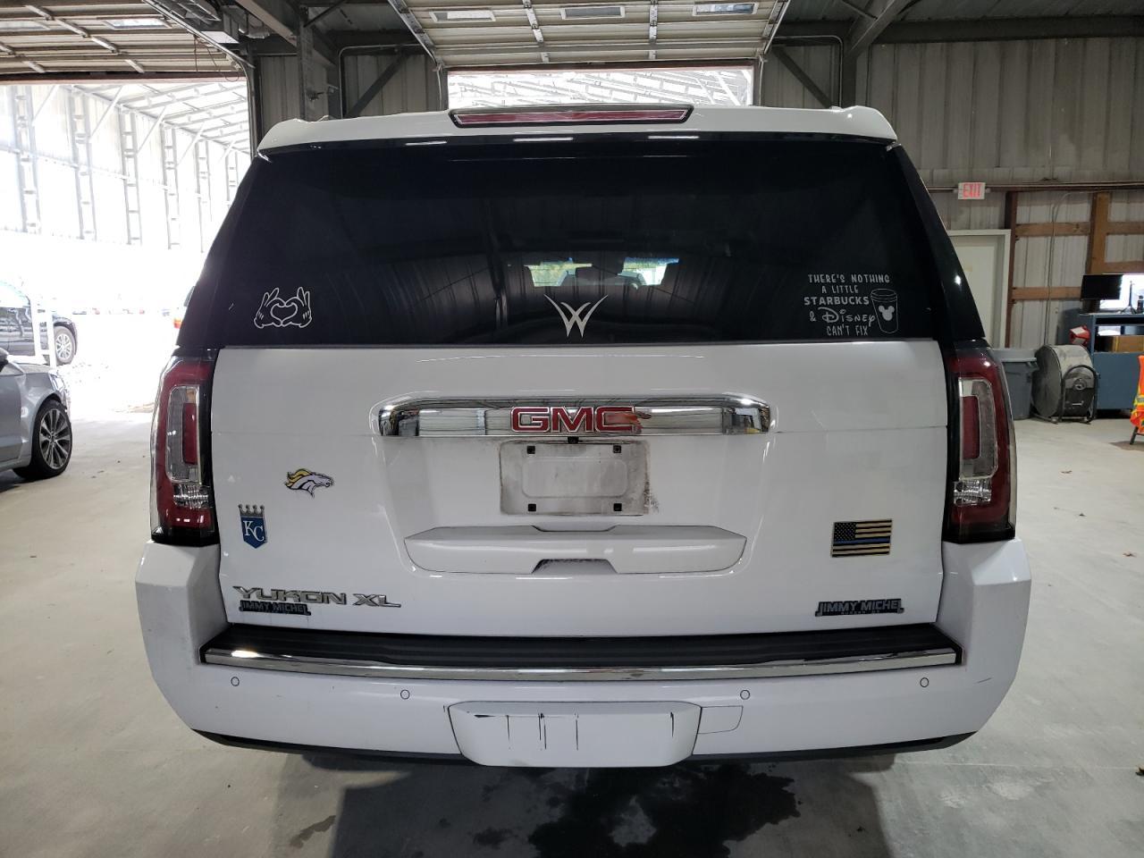 2016 GMC YUKON XL D - Фото 6