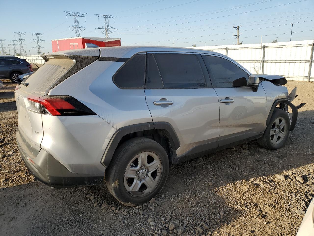 2023 TOYOTA RAV4 LE - Фото 3