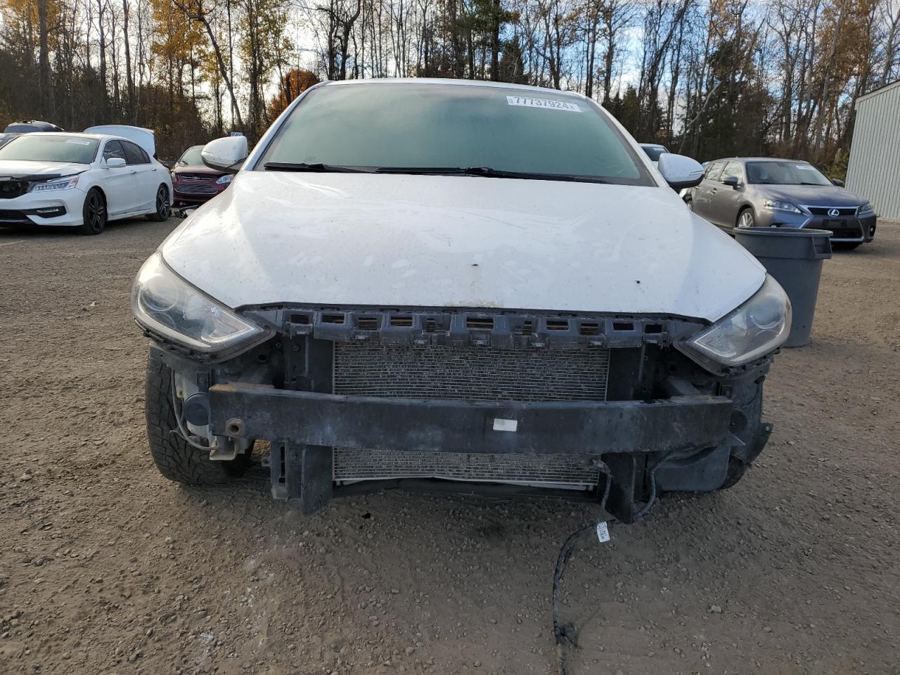 2018 HYUNDAI ELANTRA SE - Фото 5