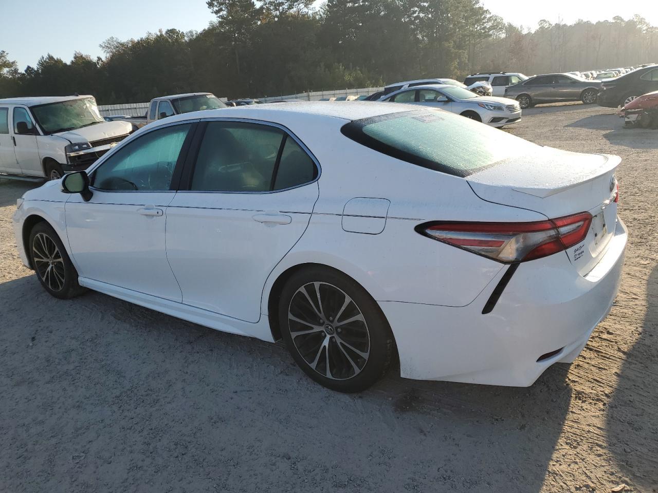 2018 TOYOTA CAMRY L - Image 2