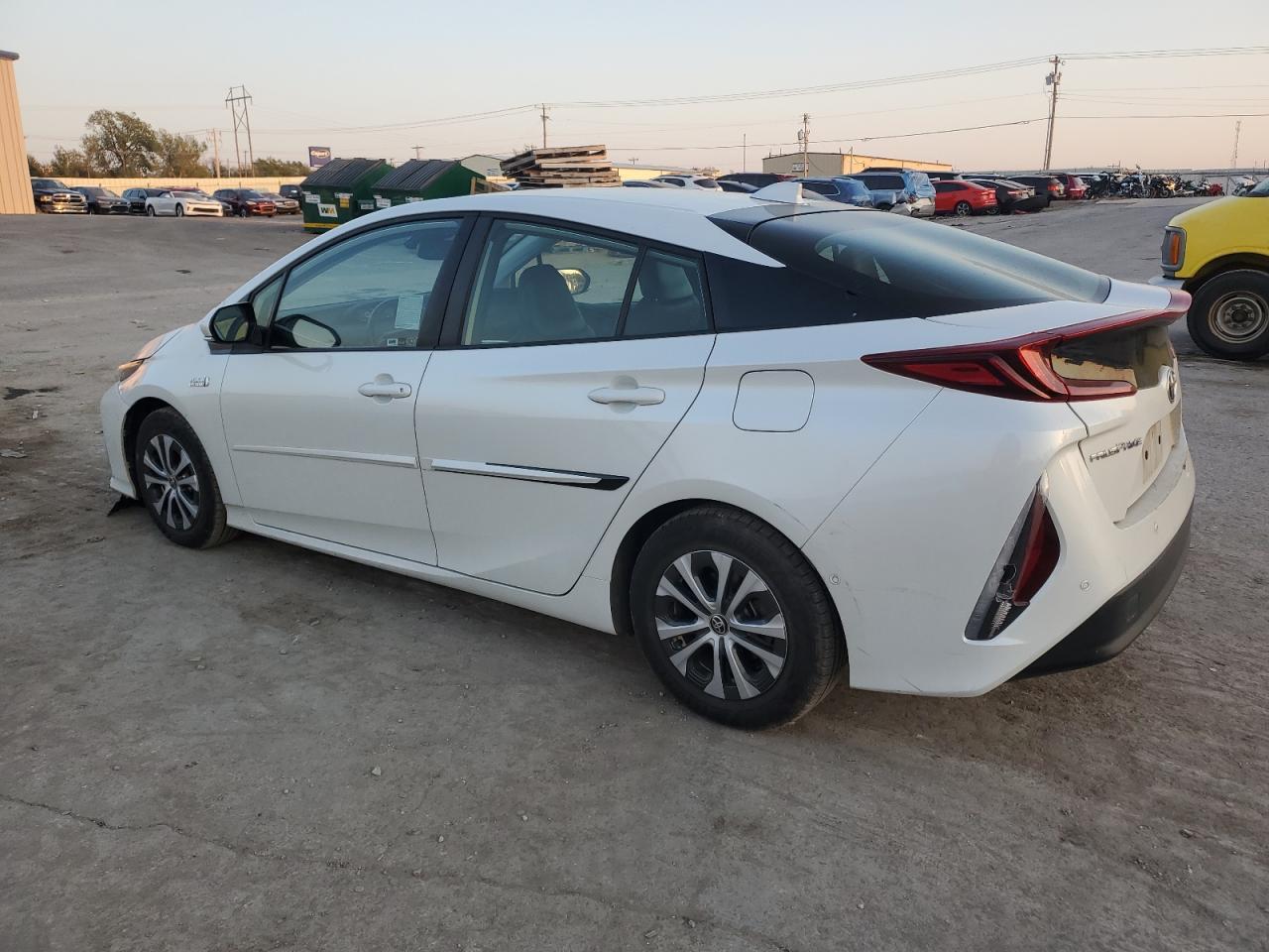 2022 TOYOTA PRIUS PRIM - Image 2