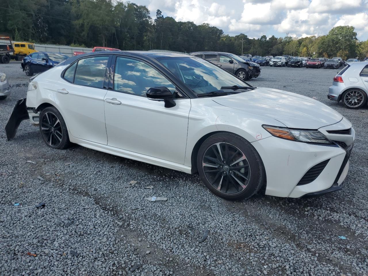 2019 TOYOTA CAMRY XSE - Image 4