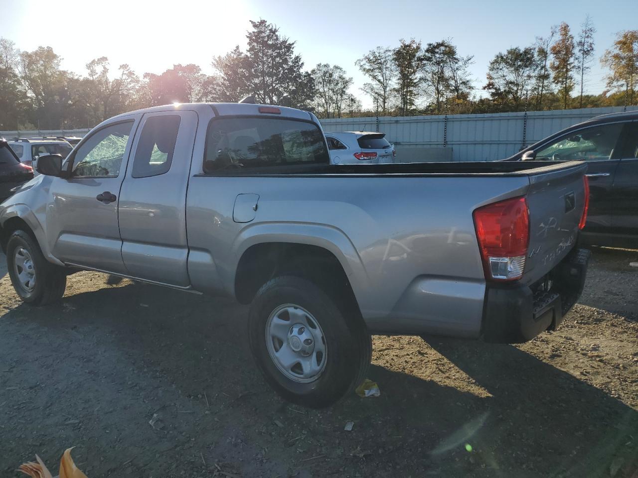 2017 TOYOTA TACOMA ACC - Фото 2